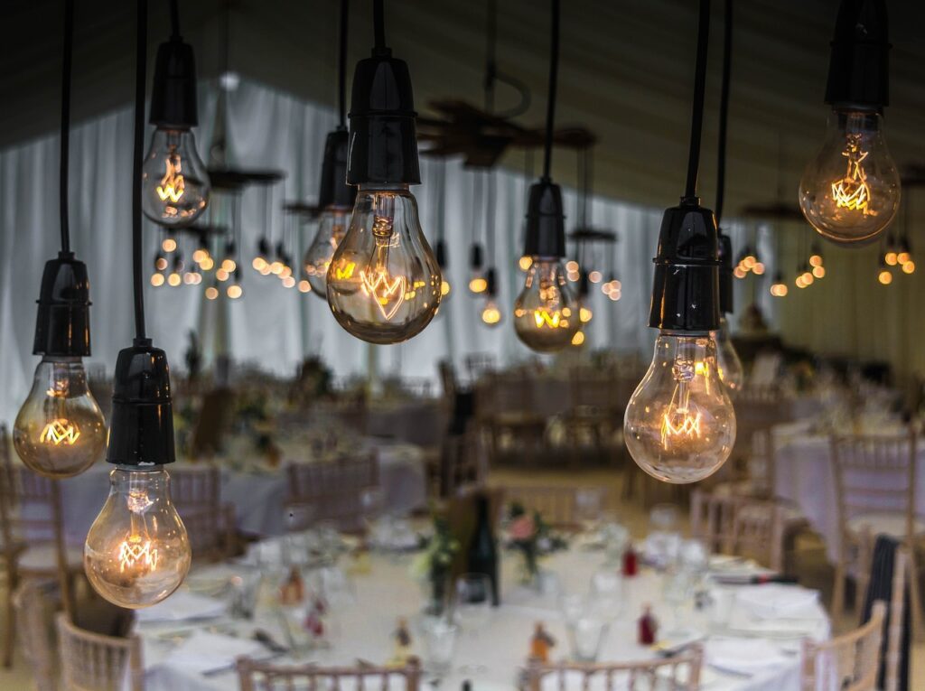 wedding, bulbs, lighting-1937022.jpg